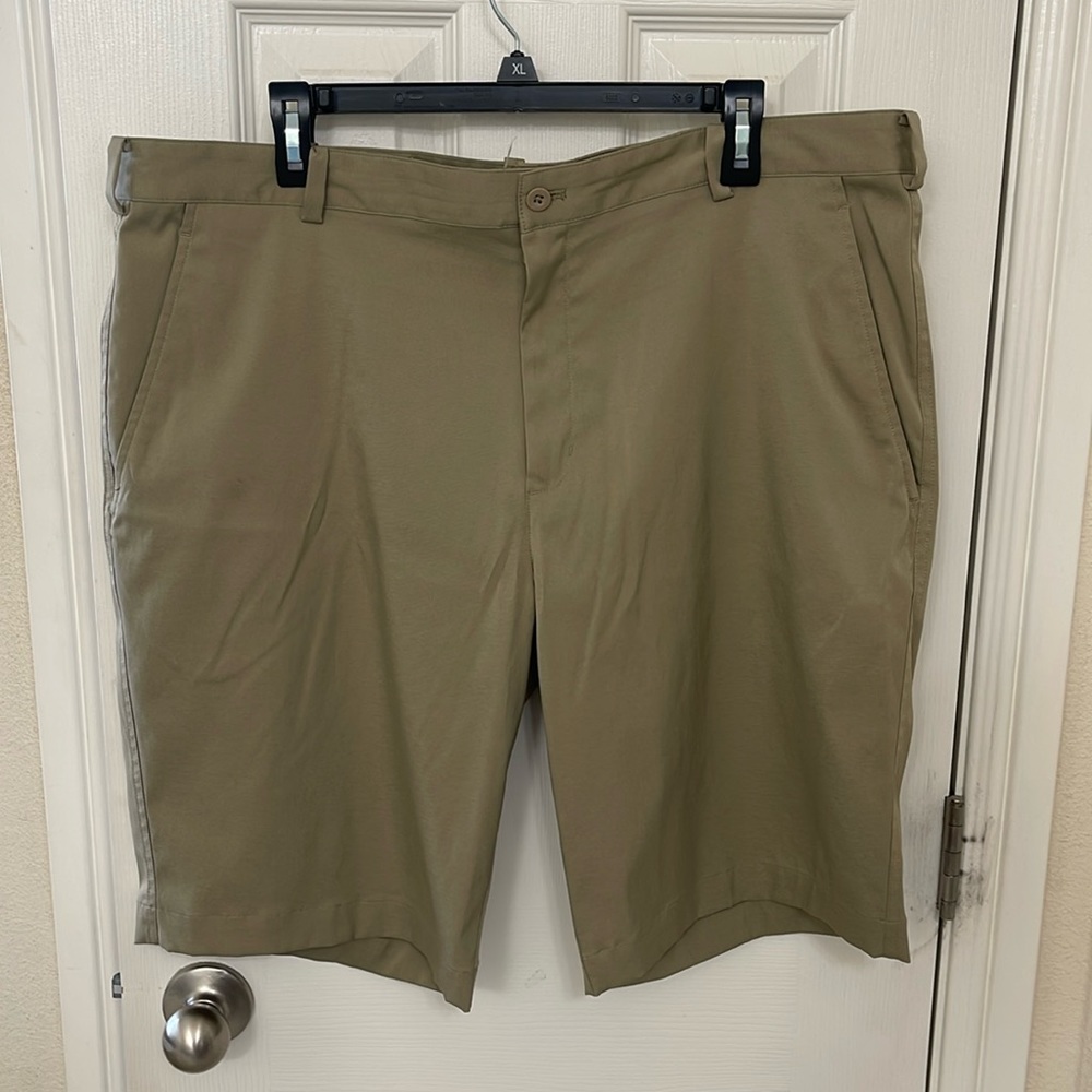 Men's Nike Golf Shorts Sz 38
